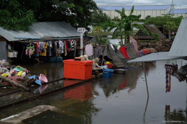 Hope for Cambodia Flood Victims - Operation Blessing