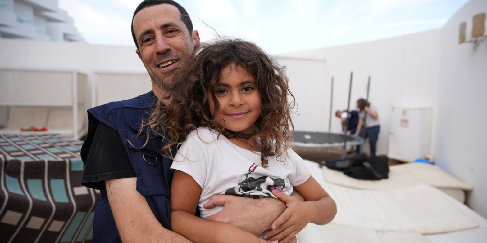 helping children in the Israel crisis