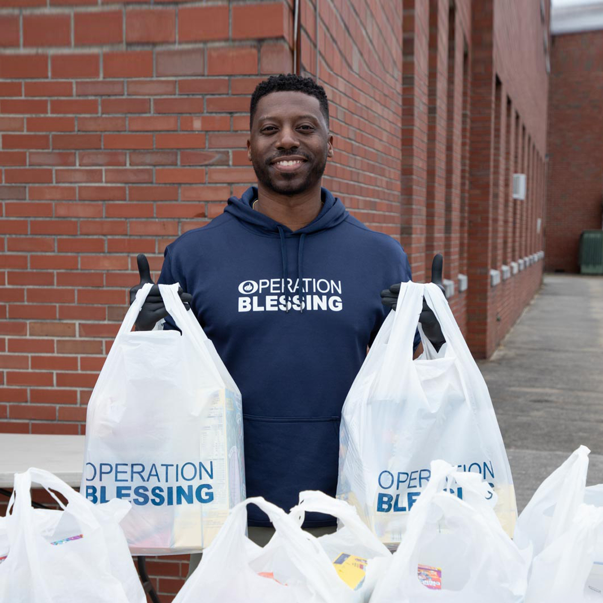 coronavirus-pandemic-food-distribution-2