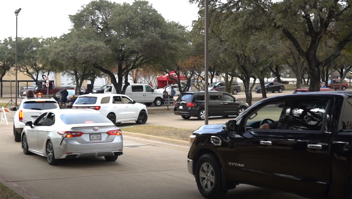 feeding-hungry-texans