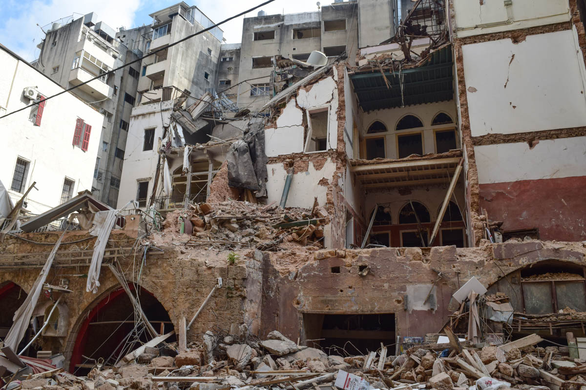 heart-for-lebanon-explosion-2