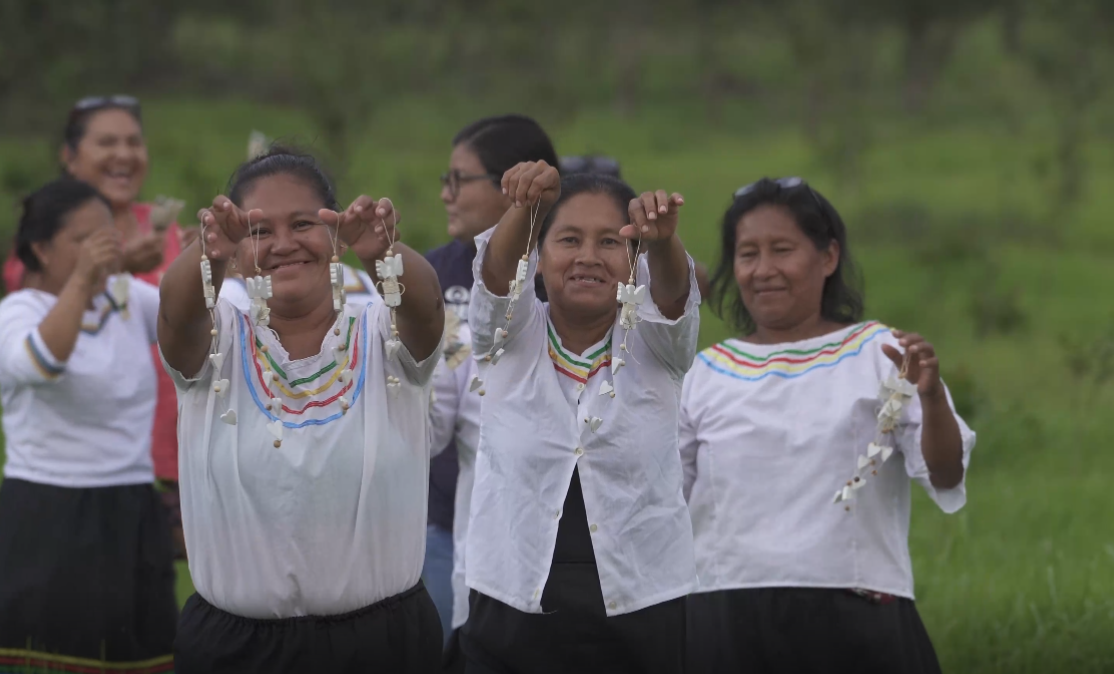 manacamiri-ornaments-image