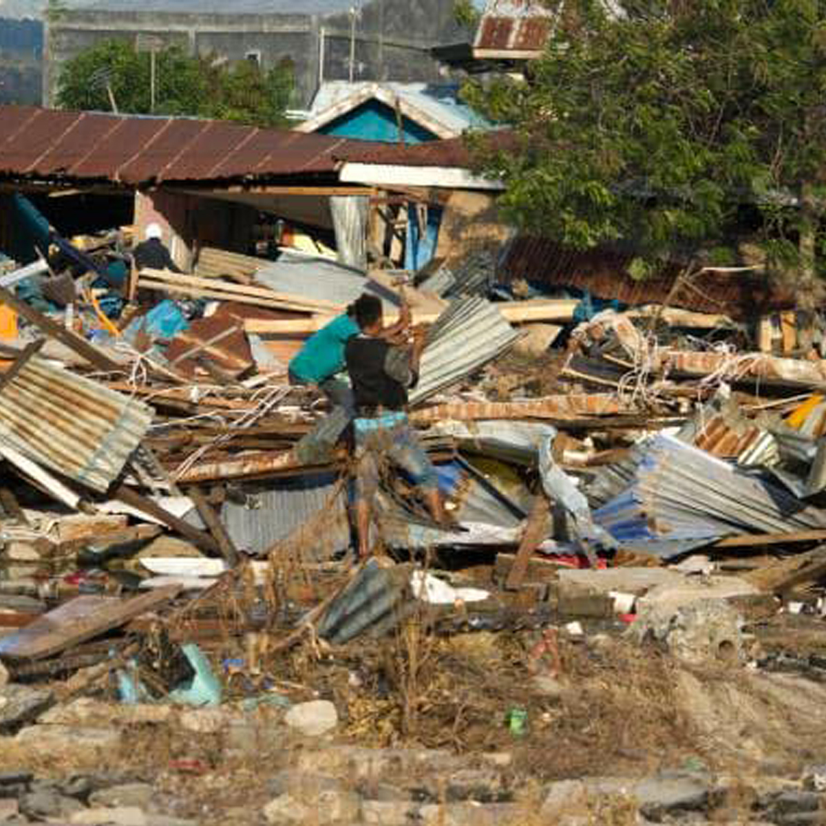 tsunami-indonesia-victim-1-2