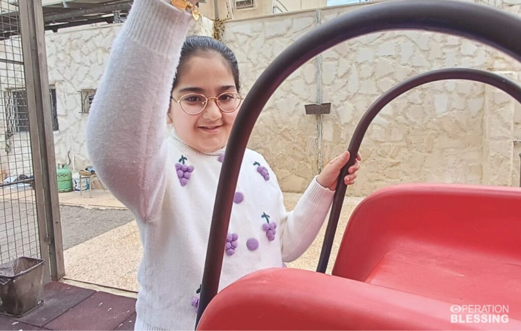 help for children fleeing war