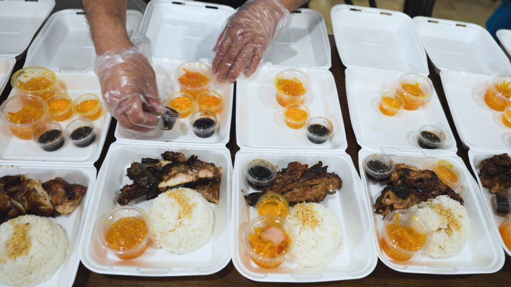 hot meals for typhoon victims in Philippines