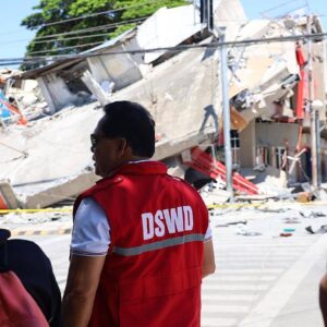 Massive Earthquake Strikes Philippines