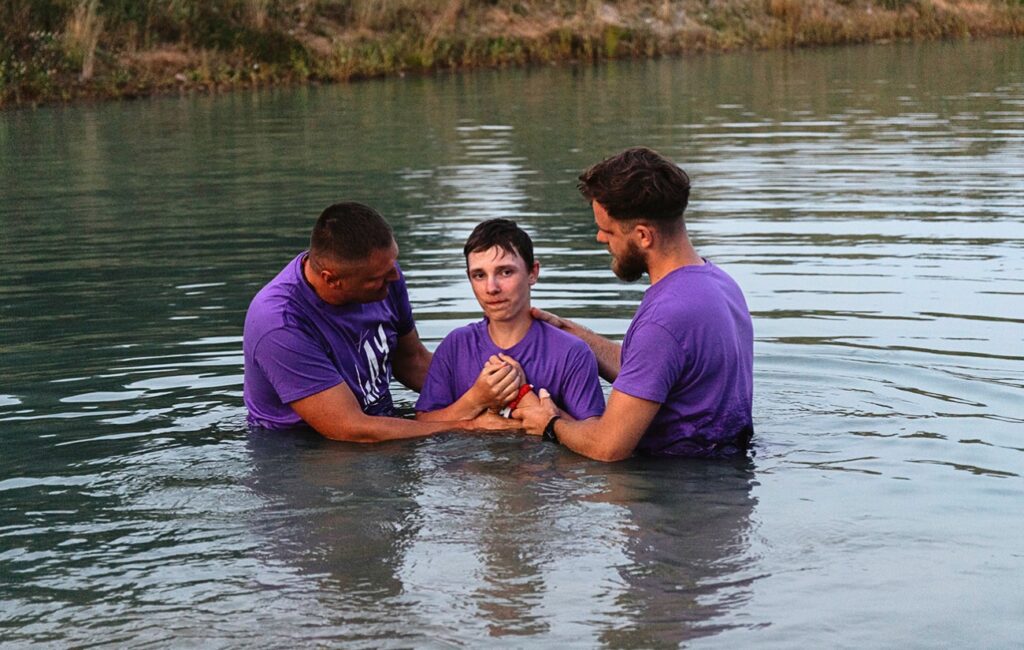 bring children to Christ