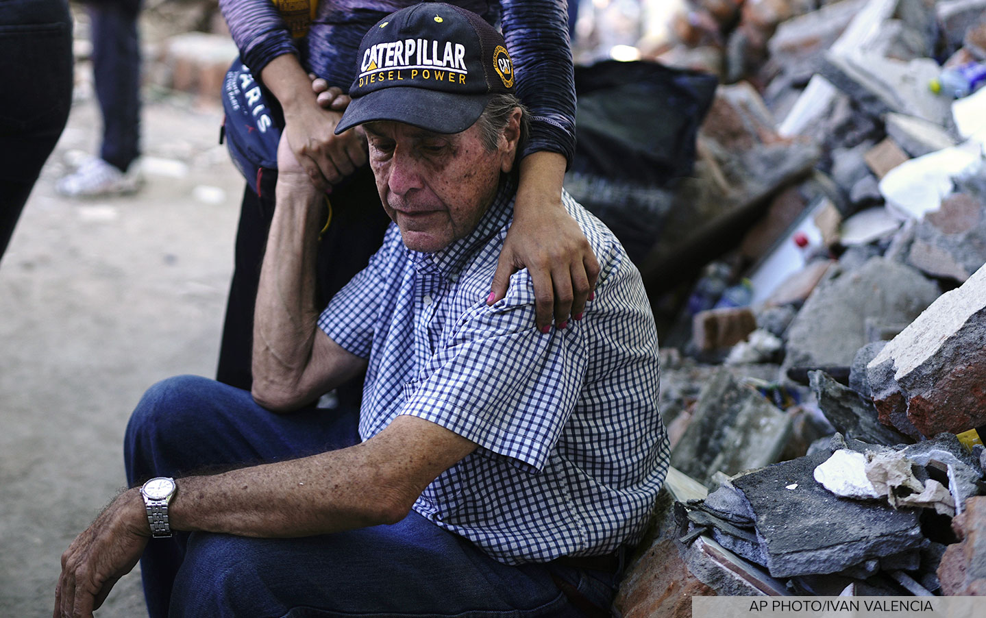 Bring Hope to Colombia Earthquake Survivors