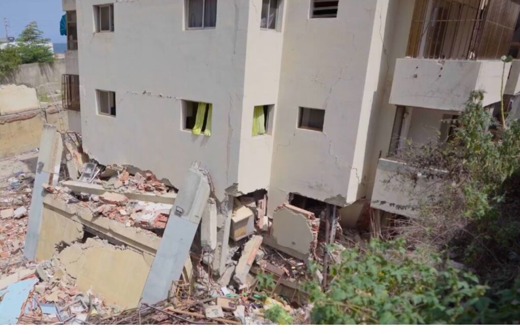 Earthquake Damage in Maiquetía, Venezuela